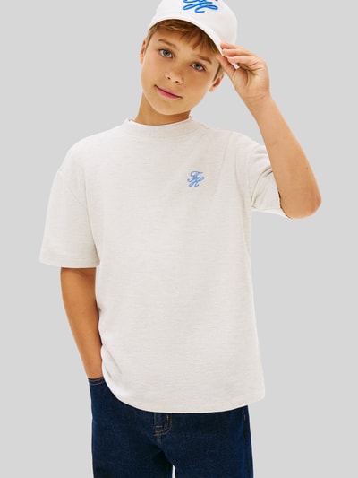 Tommy Hilfiger Teens męski t-shirt o kroju regular fit z czystej bawełny Écru 4