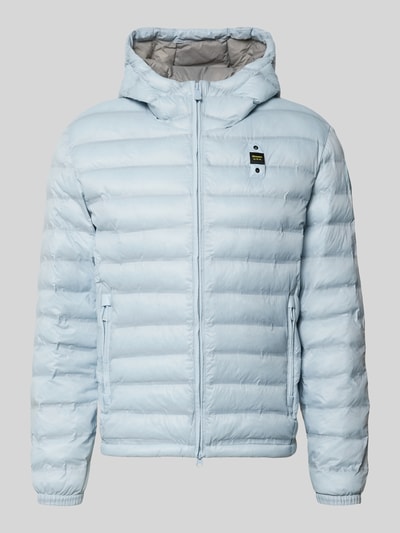 Produktfoto, Steppjacke mit Zweiwege-Reißverschluss Modell 'Charles' von Blauer Usa in Hellblau, Kapuze, Regular Fit, Label-Detail, glatte Struktur