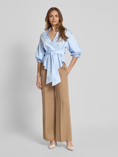 Rich & Royal Slim Fit Bluse mit tiefem V-Ausschnitt Blau 1