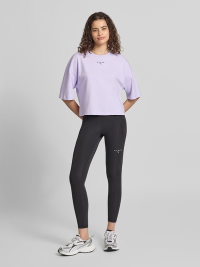 PUMA Relaxed Fit T-Shirt aus reiner Baumwolle Flieder 1