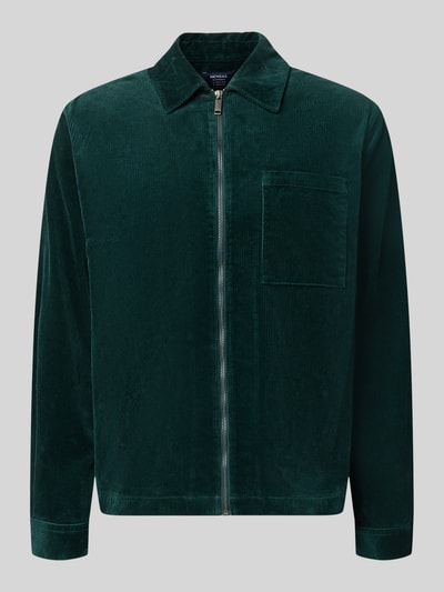 Produktfoto, Regular Fit Hemdjacke aus Cord mit Brusttasche von MCNEAL in Dunkelgrün, Kentkragen, Reißverschluss, Baumwoll-Elasthan-Mix, 70 cm Rückenlänge Größe M