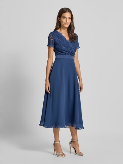 Swing Sukienka koktajlowa z koronką i dekoltem w serek Niebieski 1