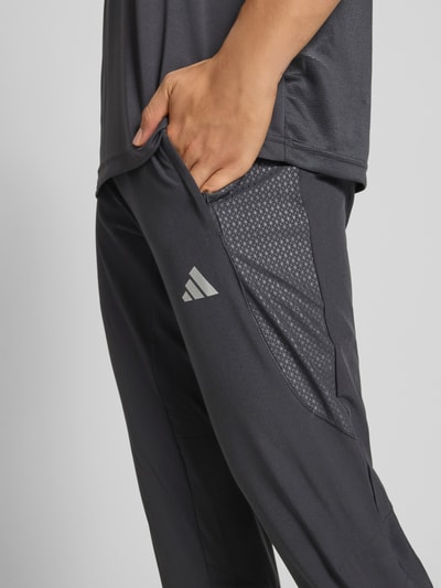adidas Training Slim Fit Sweatpants mit Logo-Print Black 3