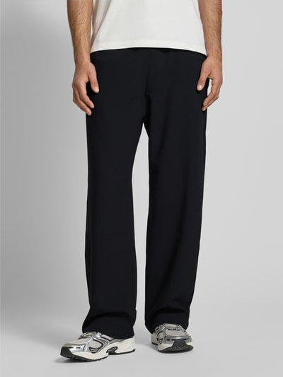 REVIEW Straight Fit Stoffhose mit Viskose-Anteil Black 4