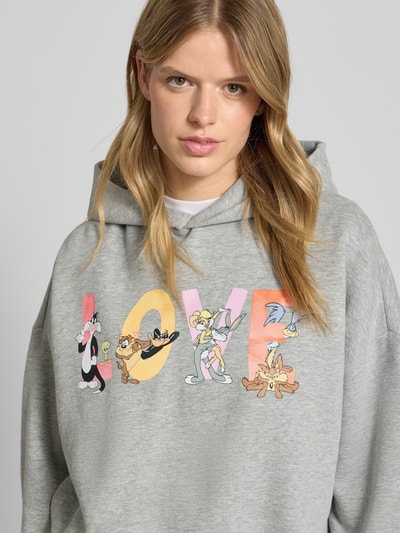 Review Hoodie mit Motiv-Print und überschnittenen Schultern Hellgrau Melange 3