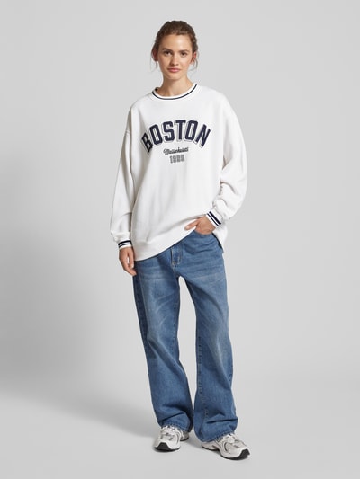 Only Oversized Sweatshirt mit Statement-Stitching Modell 'NIA' Offwhite 1