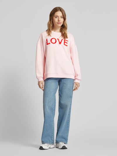 Smith and Soul Oversized Sweatshirt mit Label-Stitching Rosa 1