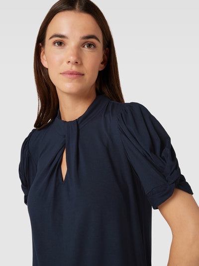 Lauren Ralph Lauren T-Shirt mit Schlüsselloch-Ausschnitt Modell  