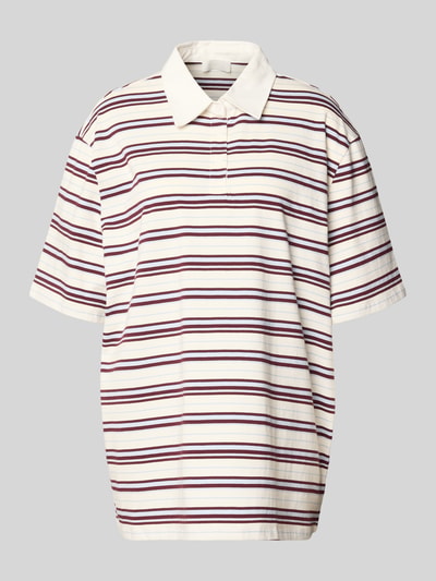Produktfoto, damski t-shirt z krótką listwą guzikową, bawełna, krój loose fit, model 'Cora' od LeGer by Lena Gercke, kołnierzyk polo, długość tyłu 75 cm w rozmiarze 40, kremowe i bordowe paski, gładka tekstura