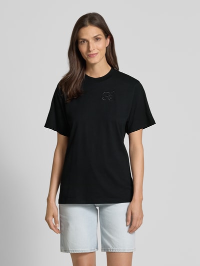 HUGO T-shirt o kroju relaxed fit z wyhaftowanym logo i okrągłym dekoltem Czarny 4