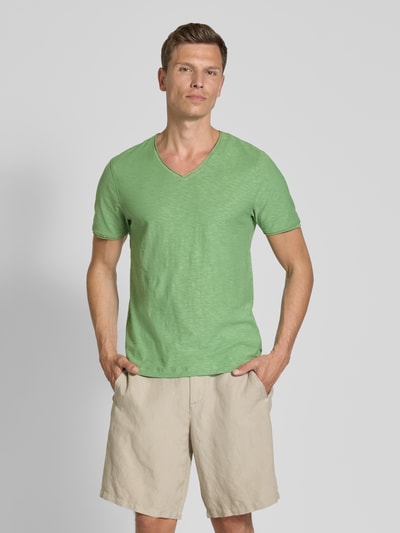 MCNEAL T-Shirt mit V-Ausschnitt Grass 4