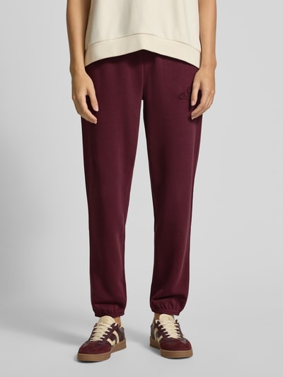 Gant Slim fit sweatpants met logopatch, model 'Tonal' Bordeaux - 4