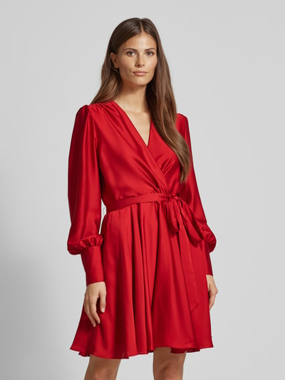 Swing Cocktailkleid mit Taillenband Rot 4