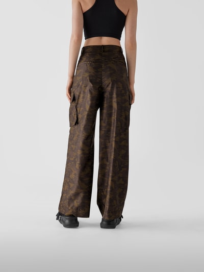 Tibi Cargohose mit Camouflage-Muster Dunkelgrün 5