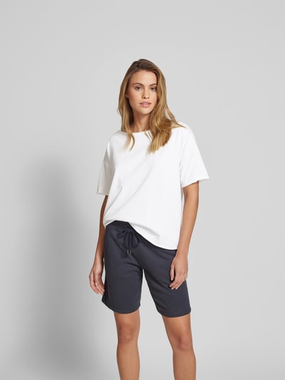 Juvia Oversized T-Shirt mit U-Boot-Ausschnitt Weiss 4