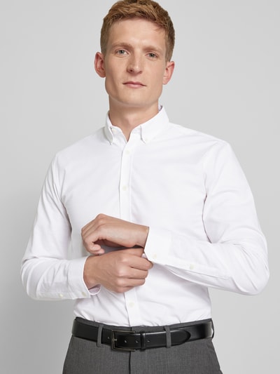 Lindbergh Koszula casualowa o kroju slim fit z kołnierzykiem typu button down model ‘Oxford’ Biały 3