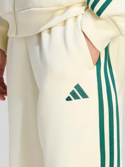 adidas Sportswear Regular Fit Sweathose aus Baumwoll-Mix Offwhite 3