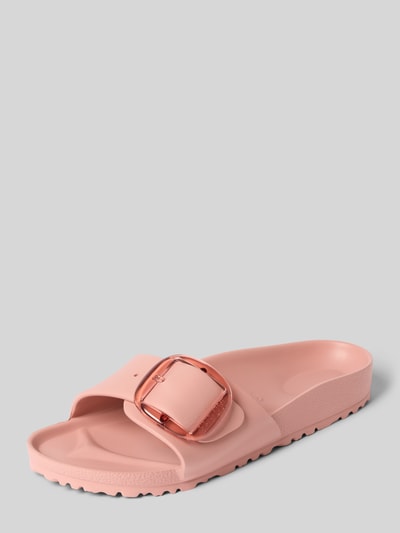 Produktfoto, Slipper mit offener Sohle Modell 'Madrid' von Birkenstock in Rosa mit Zierschnalle, abgerundet, Absatzhöhe 3 cm, strukturierte Sohle