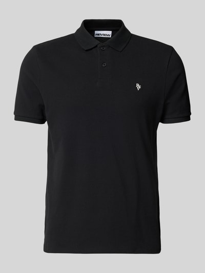 Produktfoto, Modern Fit Poloshirt mit Logo-Stitching von REVIEW für Herren aus schwarzem Baumwoll-Mix mit Polokragen und kurzer Knopfleiste