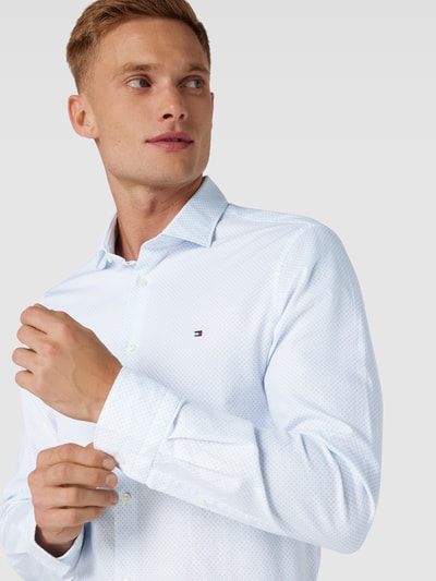 Tommy Hilfiger Tailored Koszula biznesowa o kroju slim fit z kołnierzykiem typu kent Błękitny 3