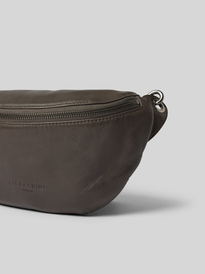 LIEBESKIND BERLIN Bauchtasche mit Label-Prägung Modell 'TAVIA' Anthrazit 3