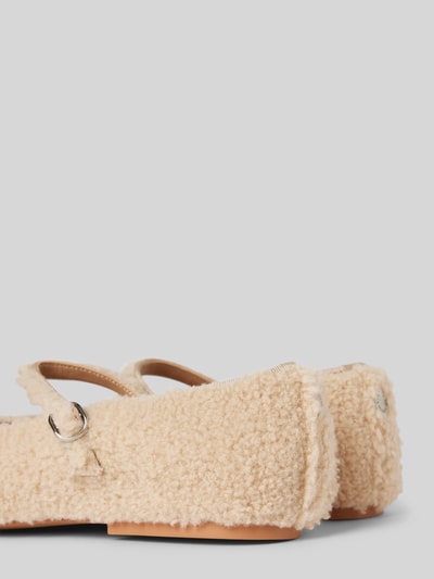 Steve Madden Pretty Ballerinas mit Teddyfell Modell 'Vinetta-F' Beige 2