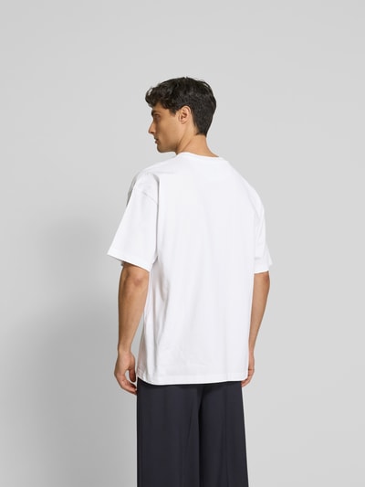 ISNURH Oversized T-Shirt mit Label-Detail Weiss 5