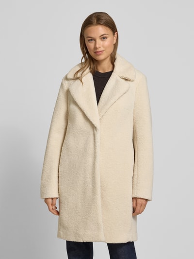 Christian Berg Woman Selection Mantel aus Teddyfell mit Reverskragen Offwhite 4