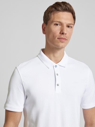 Brax Regular Fit Poloshirt mit Label-Print Modell 'Pete' Weiss 3