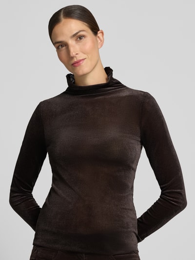 Vrouwenmodel draagt Longsleeve met Plooien en Opstaande kraag van Luisa Cerano, Materiaalmix met stretch, slim fit, Ruglengte maat 36: 63 cm, Nahaufnahme Oberkörper