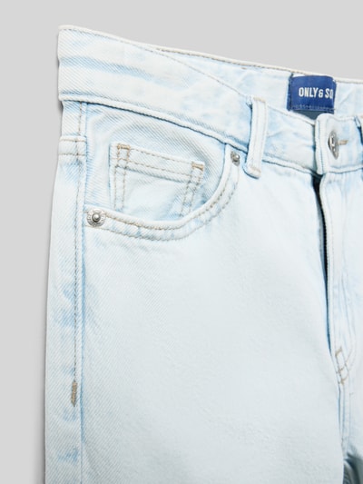 Produktfoto, Straight Fit Jeans aus reiner Baumwolle Modell 'JEDGE' von Only & Sons, stylizowana na denim, krój straight fit, naszywka z logo, szlufki na pasek, zapięcie na guzik i zamek błyskawiczny, regulacja szerokości w pasie, 5 kieszeni, bawełna