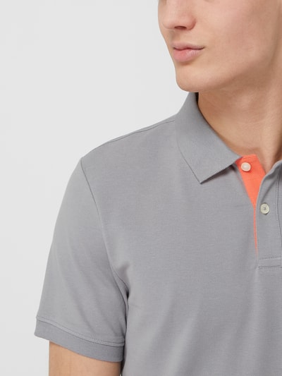 Tom Tailor Poloshirt mit Brand-Stitching Hellgrau 3