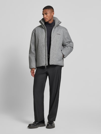 CK Calvin Klein Jacke mit Stehkragen und Zweiwege-Reißverschluss Mittelgrau Melange 1