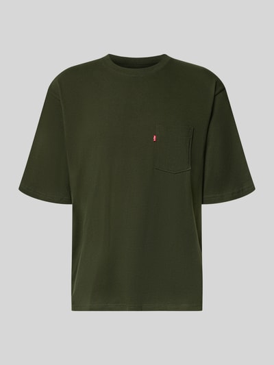 Produktfoto, dunkelgrünes Loose Fit T-Shirt aus reiner Baumwolle von Levi's®, klare Linien, sichtbare Brusttasche, glatte Textur