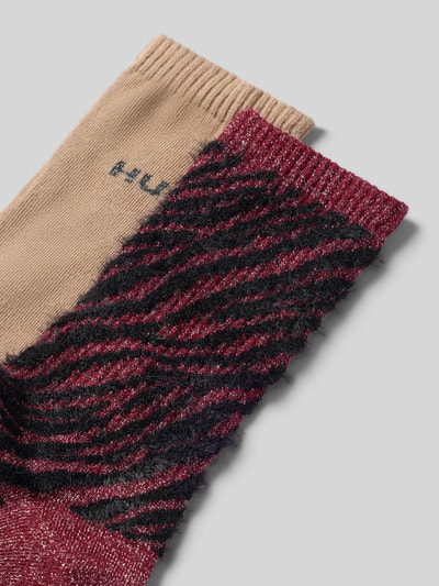 Produktfoto, Socken mit Logo-Schriftzug im 2er-Pack von HUGO aus Baumwollmix, abstraktes Allover-Muster, beige und bordeaux mit schwarzer Struktur