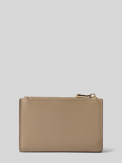 Produktfoto, Portemonnaie aus echtem Rindsleder Modell 'SANDY NEW SM' von BOSS in Beige mit glatter Oberfläche und goldfarbenem Reißverschluss, Damen Portemonnaie von BOSS