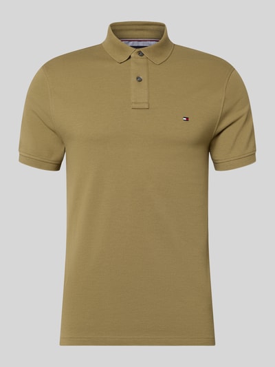 Produktfoto, Regular Fit Poloshirt aus Baumwoll-Mix von Tommy Hilfiger, Optik: Unifarben, kurze Ärmel, Polokragen, Logo-Stitching, Piqué-Textur