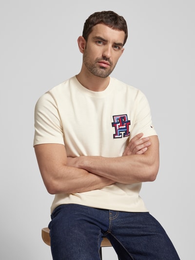 Tommy Hilfiger T-shirt z naszywką z logo Beżowy 3