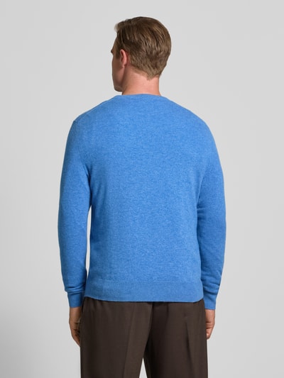 Christian Berg Men Sweter z dzianiny z mieszanki wełny i kaszmiru z dekoltem w serek Błękitny melanż 5