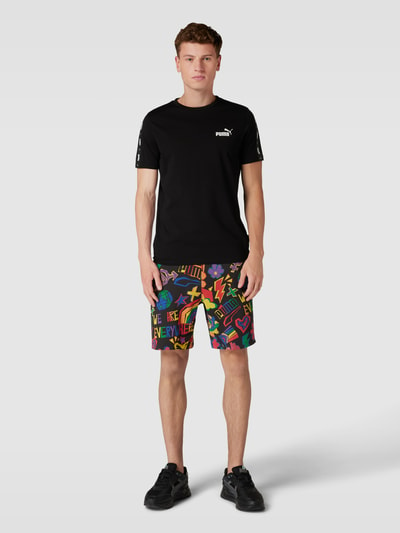 PUMA PERFORMANCE Sweatshorts mit Allover-Print Modell 'DOWNTOWN PRIDE' Black 1