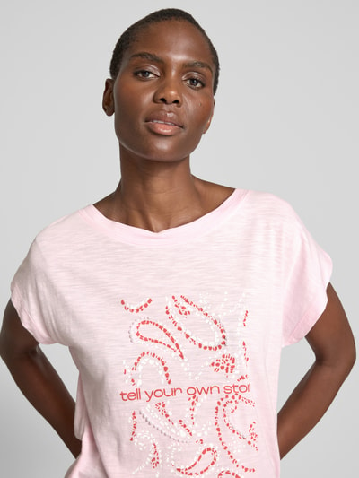 s.Oliver RED LABEL Relaxed fit T-shirt van een mix van katoen en viscose met artworkprint Roze - 3