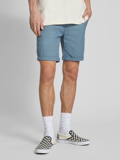 Redefined Rebel Regular Fit Shorts mit Gürtel Modell 'NEBRASKA' Hellblau Melange 4