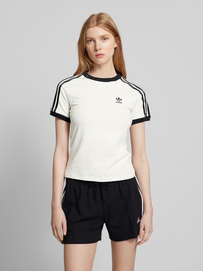 adidas Originals T-Shirt mit labeltypischen Streifen Weiss 4