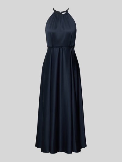 Produktfoto, Cocktailkleid aus Satin mit Bindegürtel von Jake*s Cocktail in dunklem Blau, A-Linie, glatte Textur, Neckholder, ohne Person