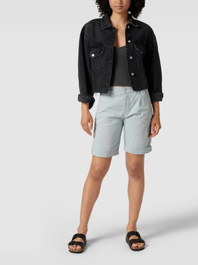 MAC Shorts mit Label-Patch Bleu 1