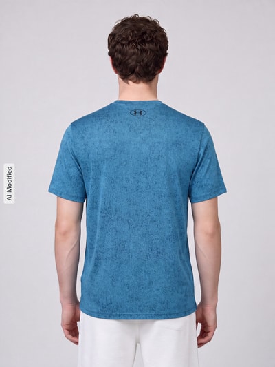Under Armour Regular Fit T-Shirt mit Strukturmuster Modell 'Pixelate' Rauchblau 5