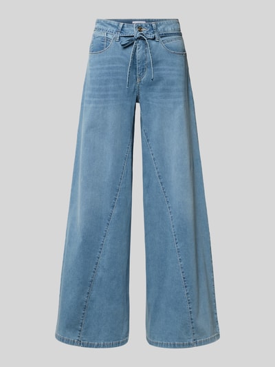 Produktfoto, Wide Fit Jeans mit Zierschleife von MAC aus elastischem Baumwoll-Mix, 5-Pocket-Design, Knopf- und Reißverschluss, blaue Denim-Optik.