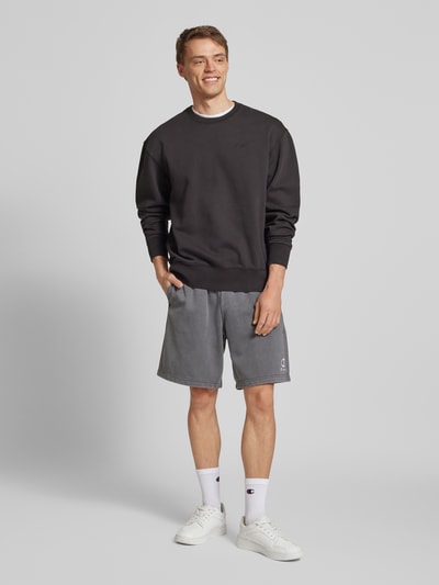 CHAMPION Regular Fit Bermudas mit Label-Stitching Anthrazit 1