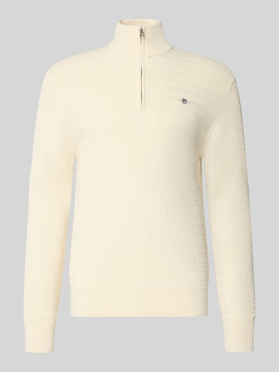 Produktfoto, Strickpullover mit Stehkragen von Gant in Creme mit gerippter Textur, Reine Baumwolle, Regular-Fit, Label-Stitching, kurzer Reißverschluss