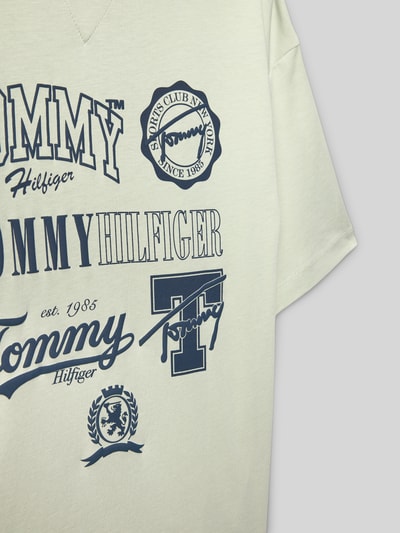 Tommy Hilfiger Kids T-shirt o kroju regular fit z czystej bawełny Trzcinowy 2